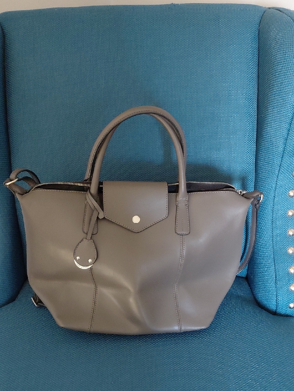 Emma & Sophia Gray Leather Handbag Tote Roomy Stylish